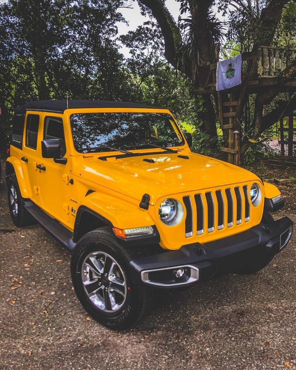 Jeep Wrangler Yellow