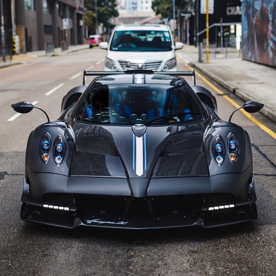 Pagani Huayra r