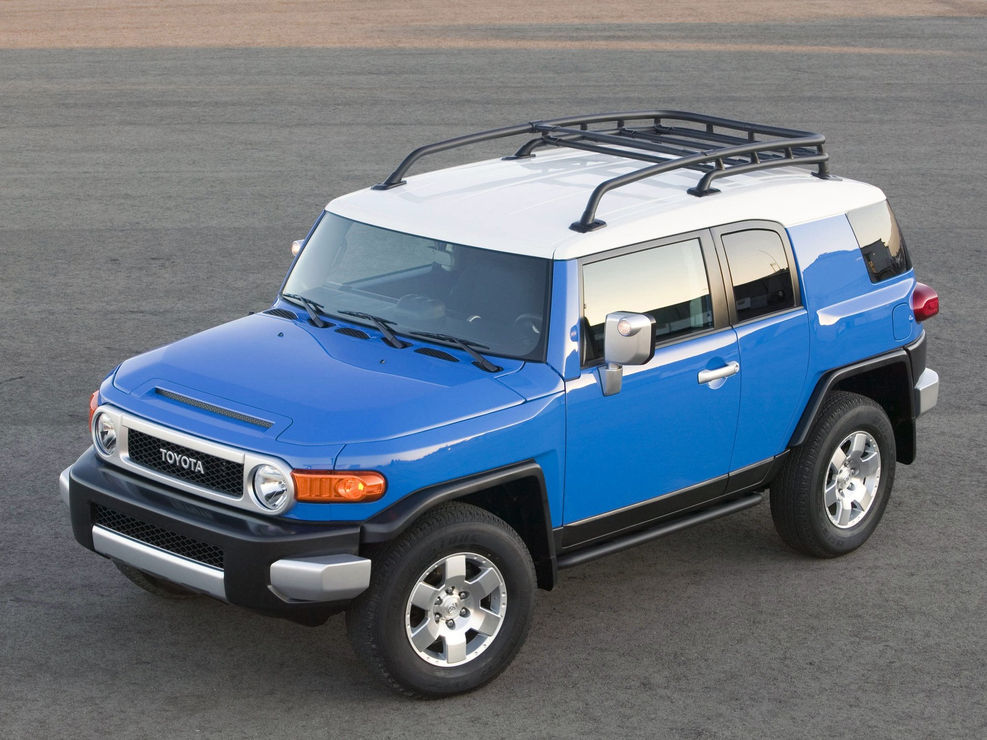 Внедорожник Toyota FJ Cruiser