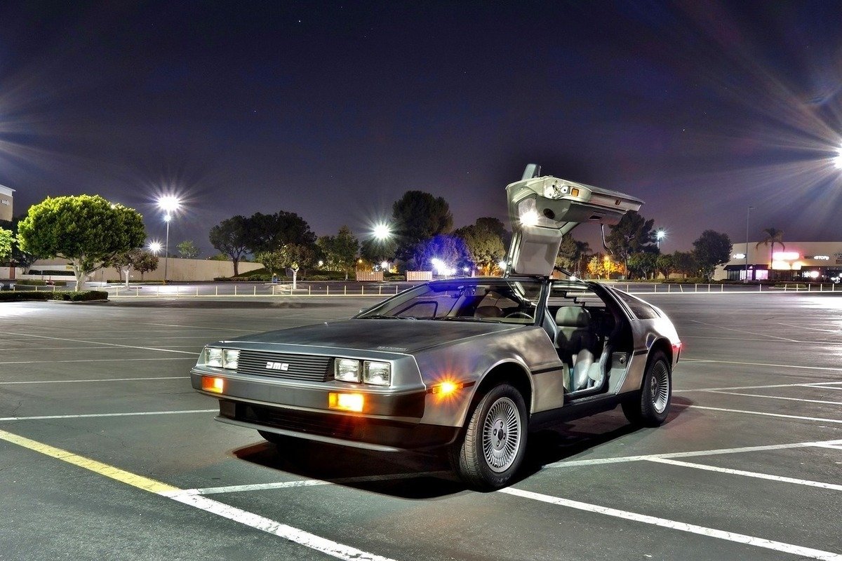 de lorean dmc 12