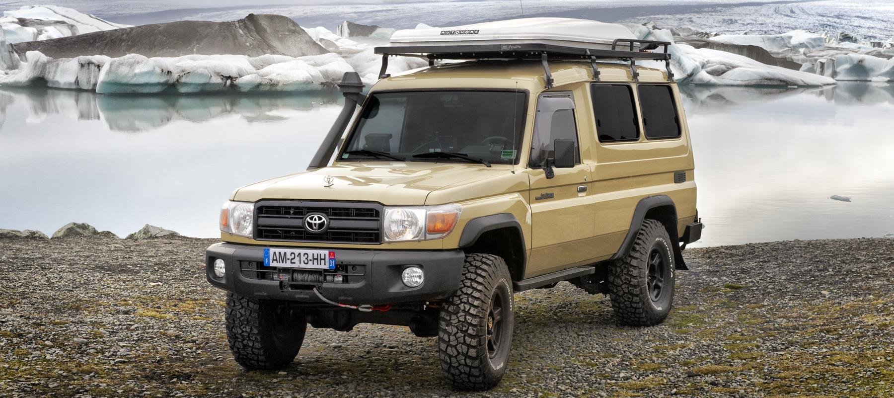 Toyota Land Cruiser Jeep