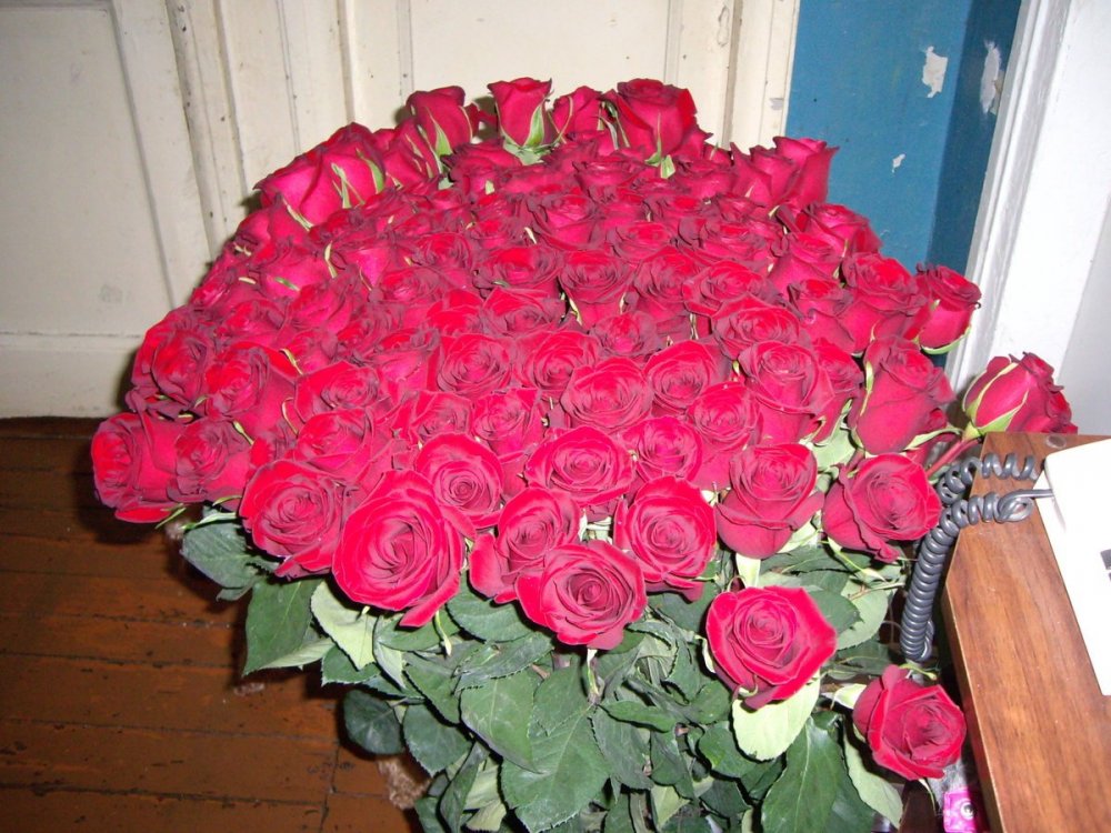 Букет роз от мужа