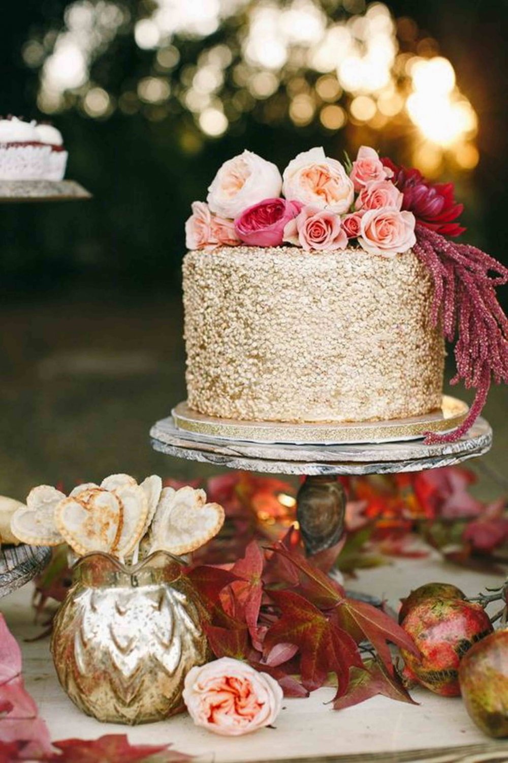 Шикарный торт с цветами