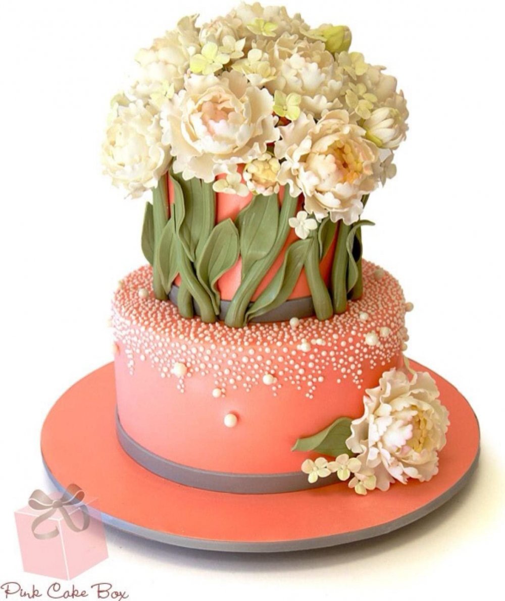 Живые цветы для украшения торта