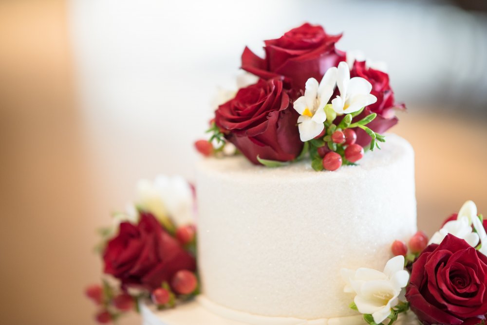Торт и цветы фото