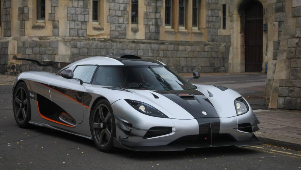 Koenigsegg one:1 (1360 л. с.)