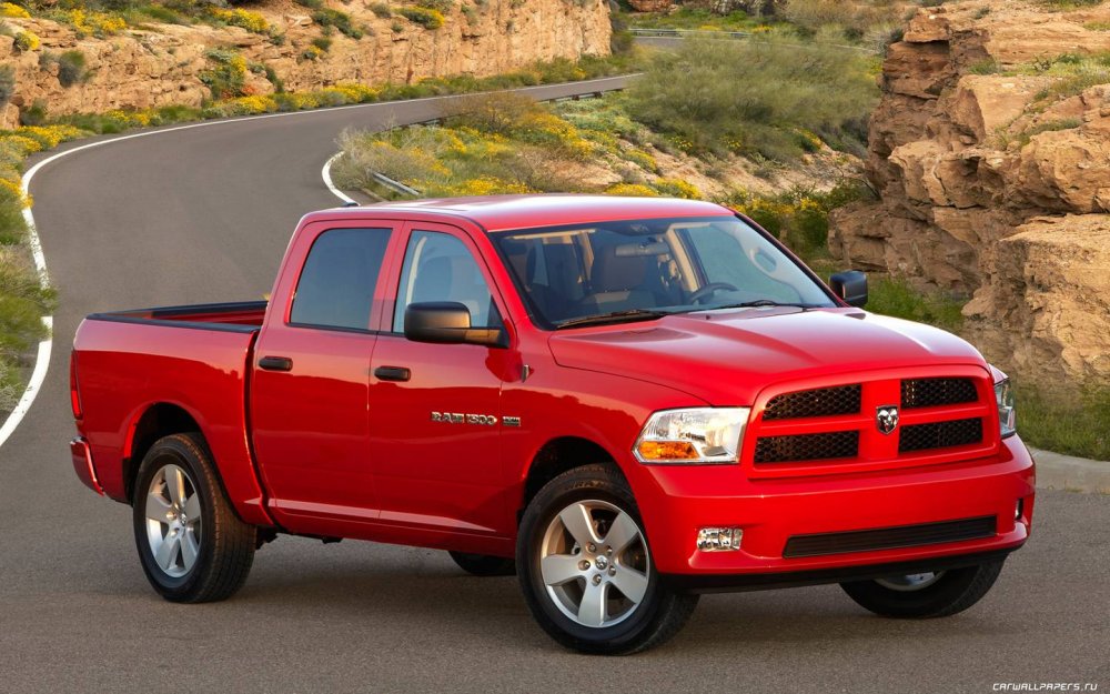 Chevrolet Silverado (Hennessey Goliath 6x6)