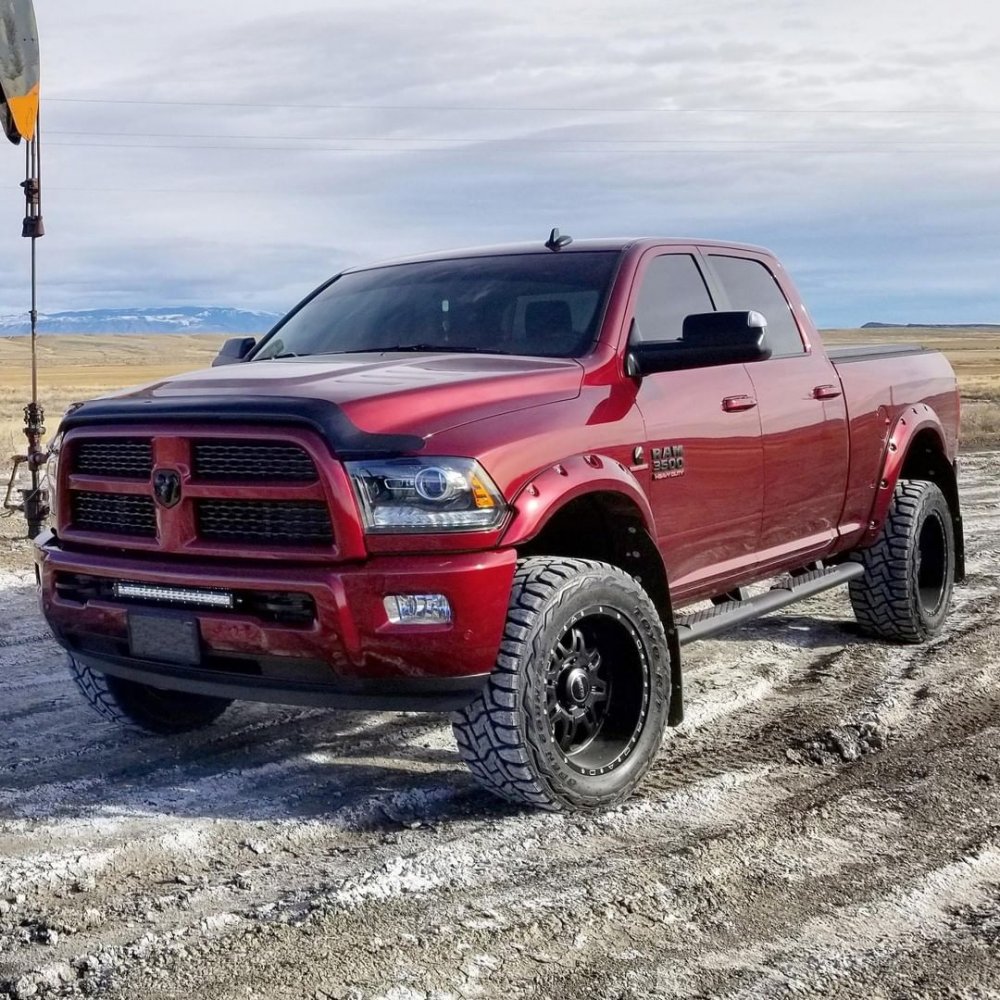 Додж пикап Ram 1500