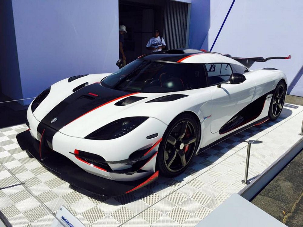 Koenigsegg one:1 Женева