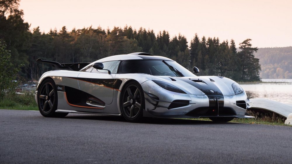 Koenigsegg one:1 (1360 л. с.)