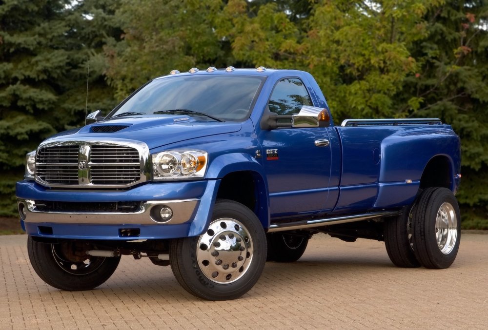 Dodge Ram 6500