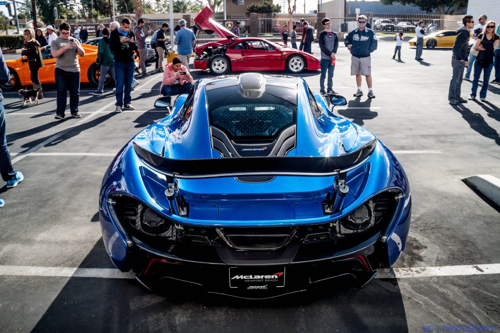 MCLAREN p1 Лазурная