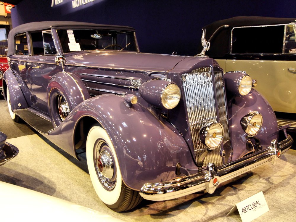 Packard 12 sedan 1939