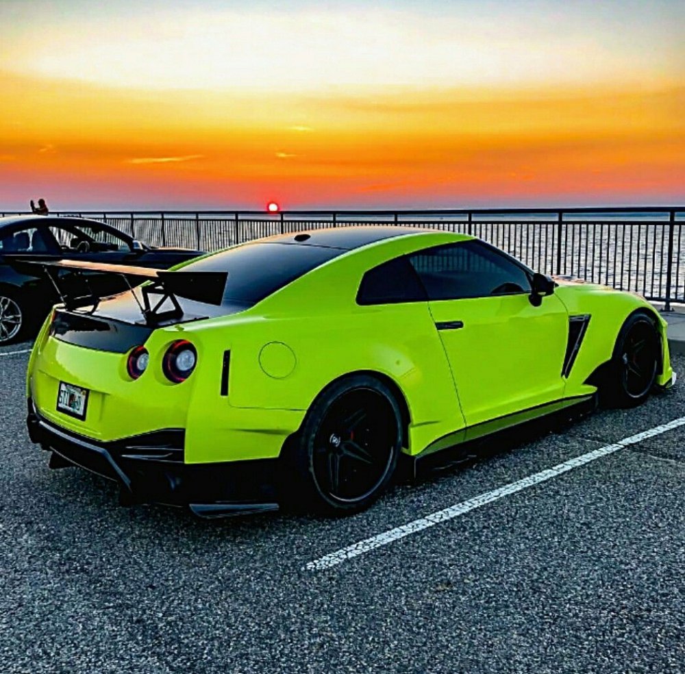 Nissan gt-r (r35) зеленый