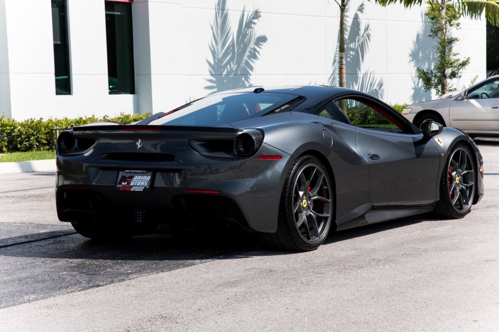 Ferrari 488 Interior