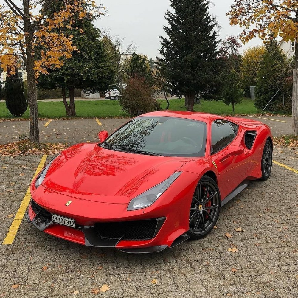 Ferrari 488 2015