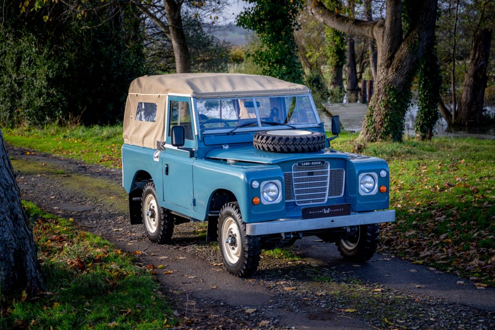 Land Rover Series 3