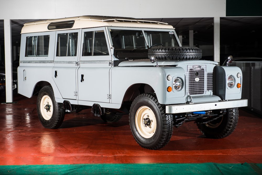 Land Rover Series 2