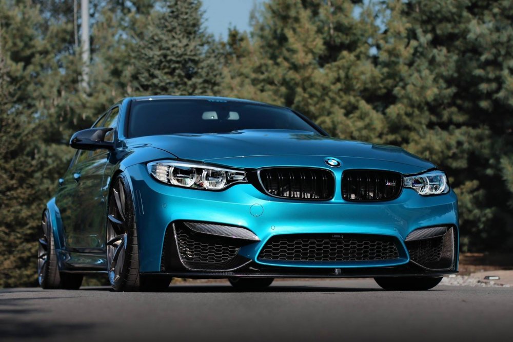 BMW m8 Turquoise