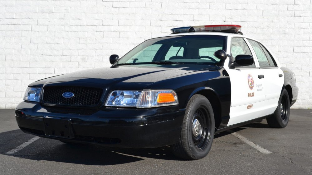 Ford Crown Victoria 2 Police Interceptor