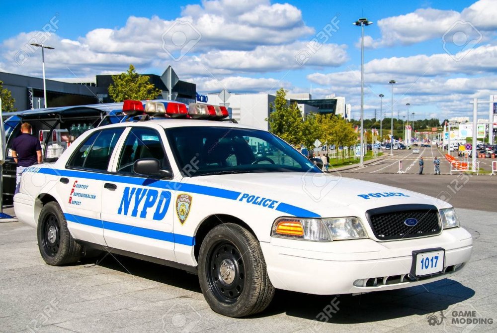 Ford Crown Victoria p71 Police Interceptor