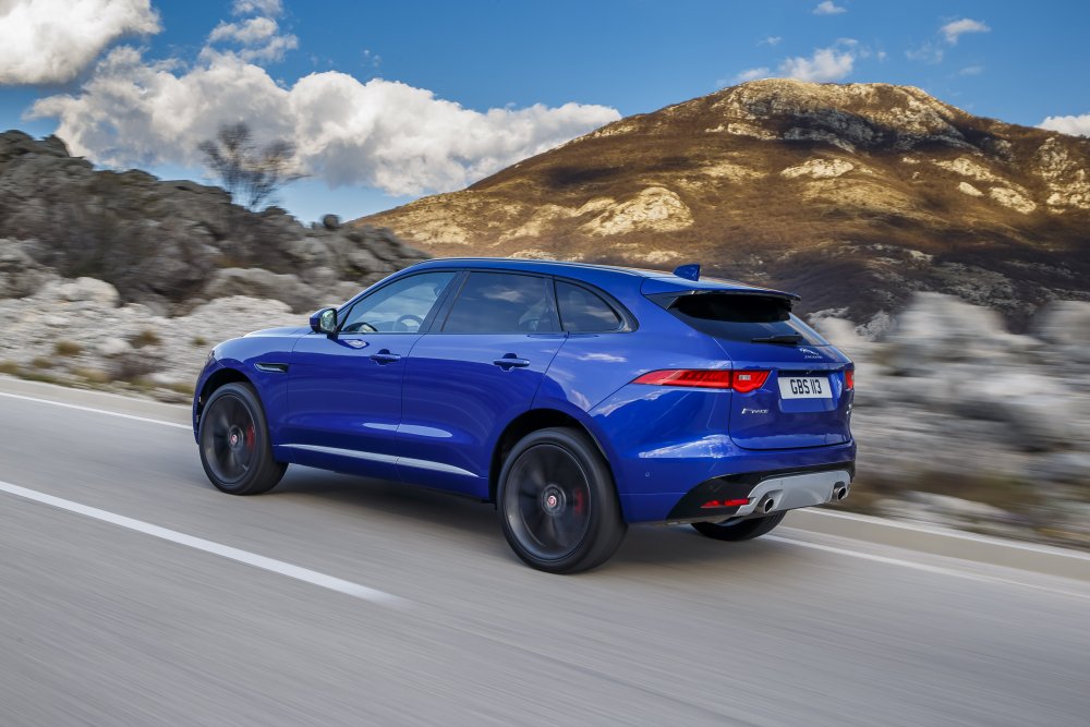 Ягуар f Pace 2019