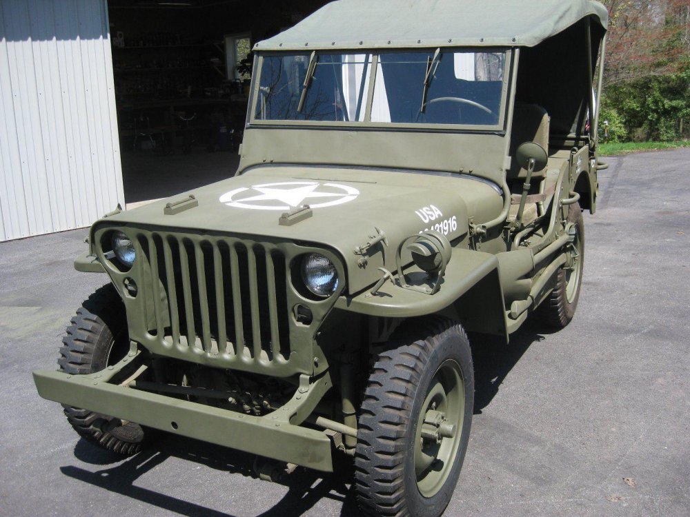 Douglas Dakota MKIII with Willys Jeep