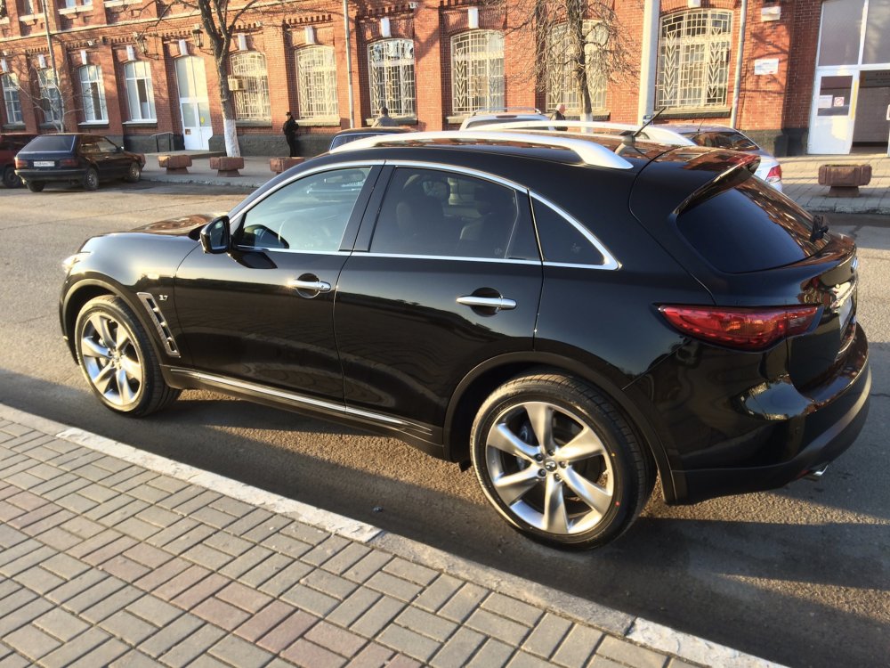 Infiniti qx70 Black