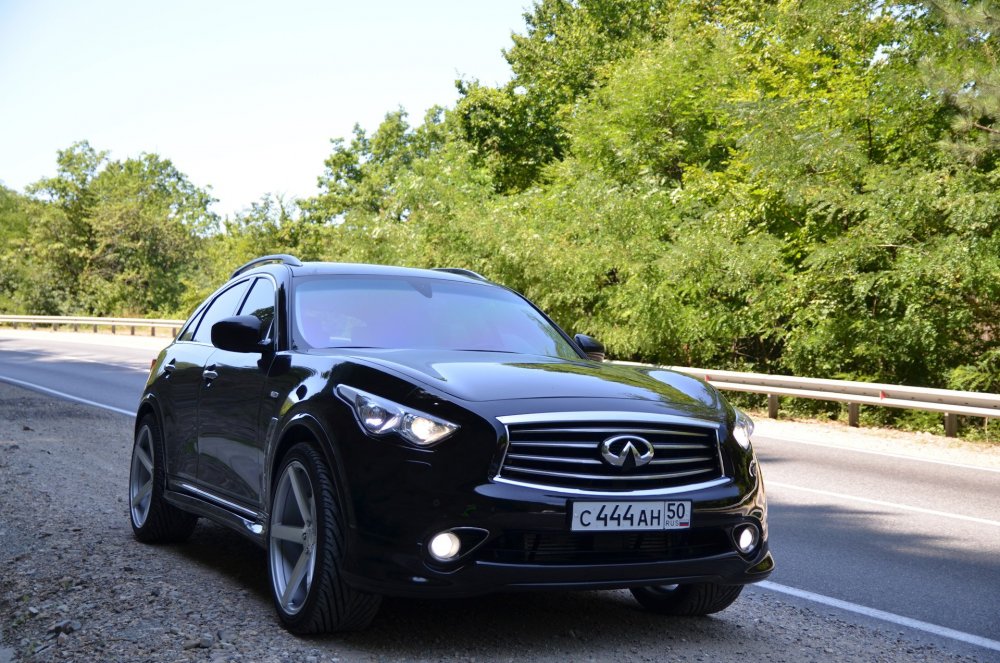 Infiniti qx70