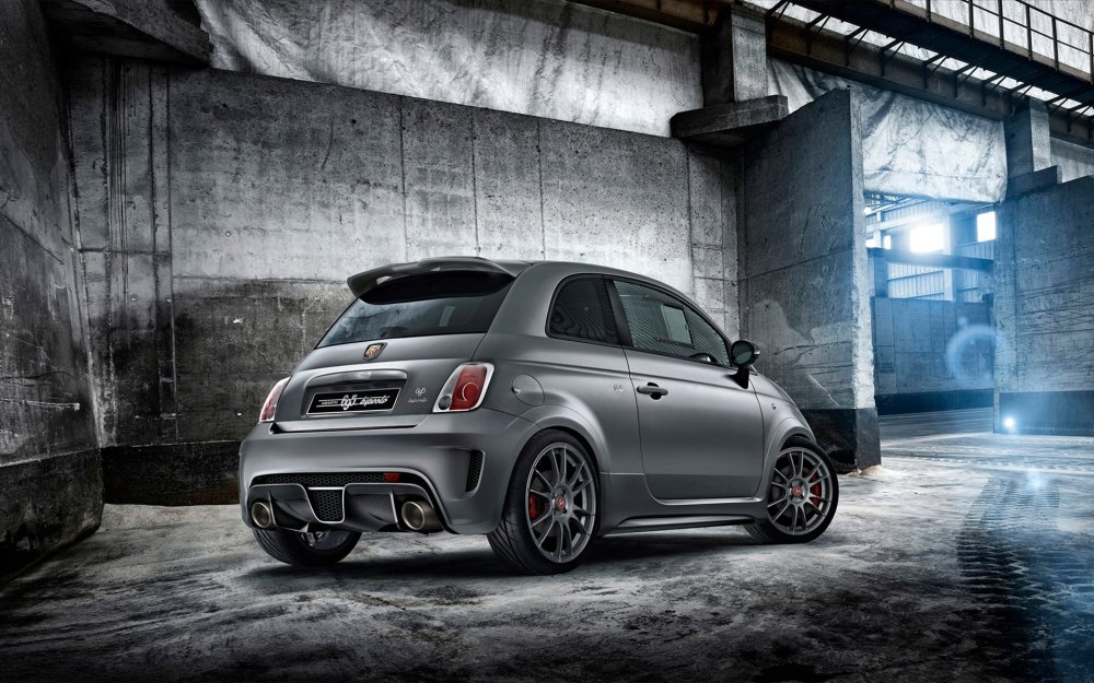 Fiat Abarth 500 серый