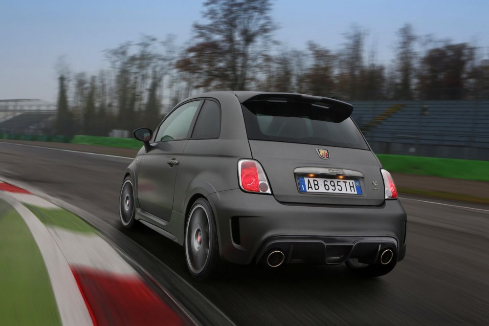 Форза хорайзен 4 Abarth 695 Biposto