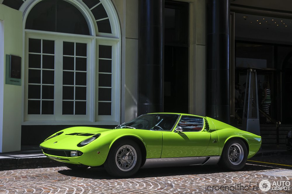 Lamborghini Miura p400s 1960 сзади