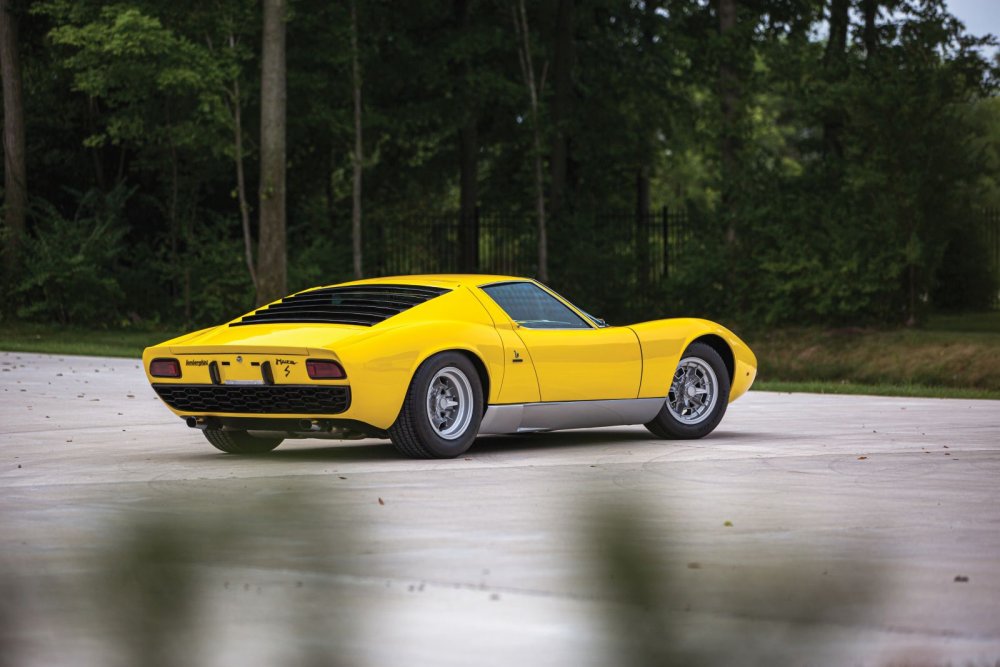 Lamborghini Miura p400 s