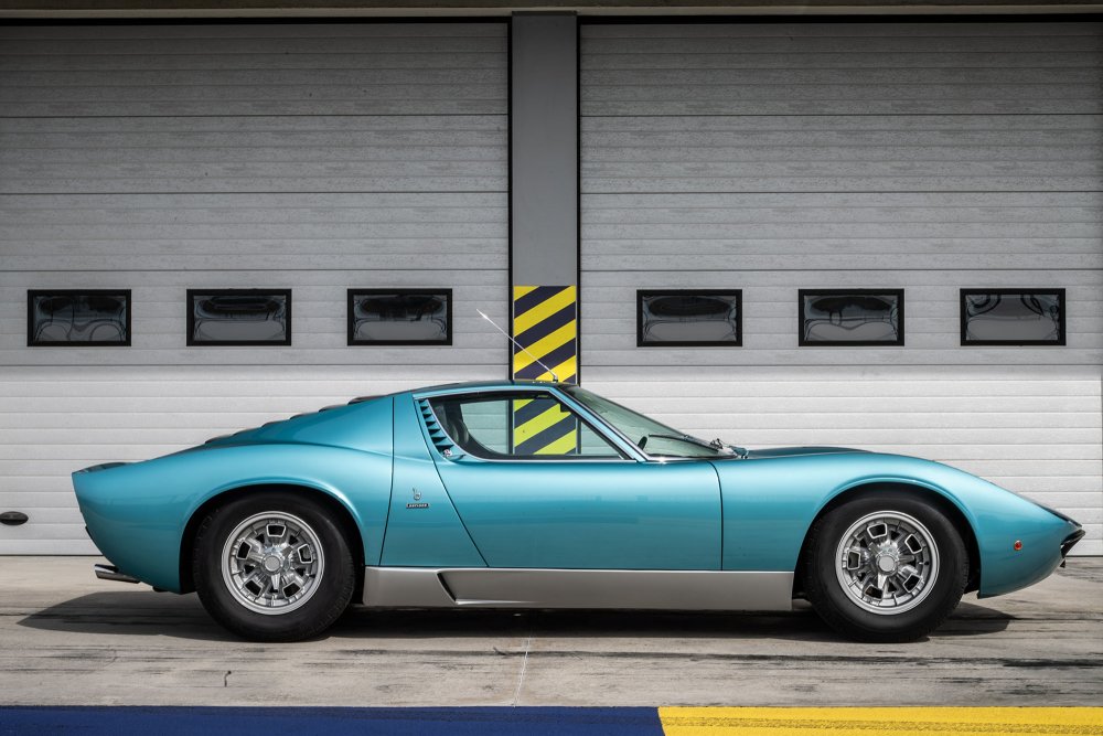 Lamborghini Miura p400 SV