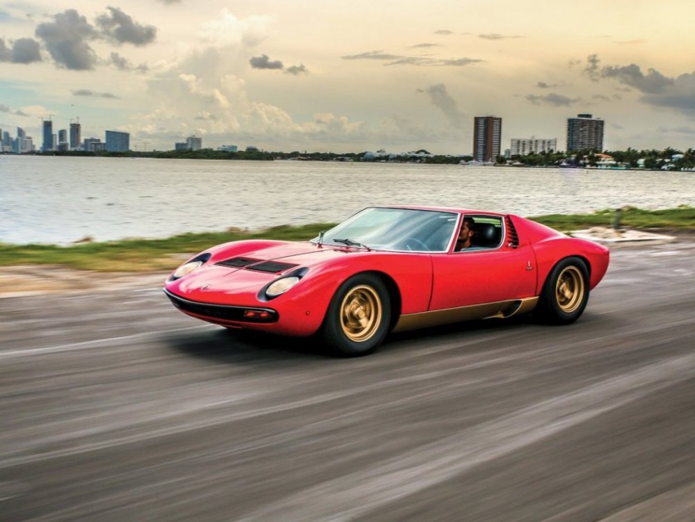 Спорткар Lamborghini Miura от automobili Lamborghini s.p.a