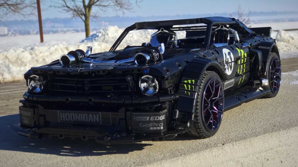 Форд Мустанг Hoonicorn