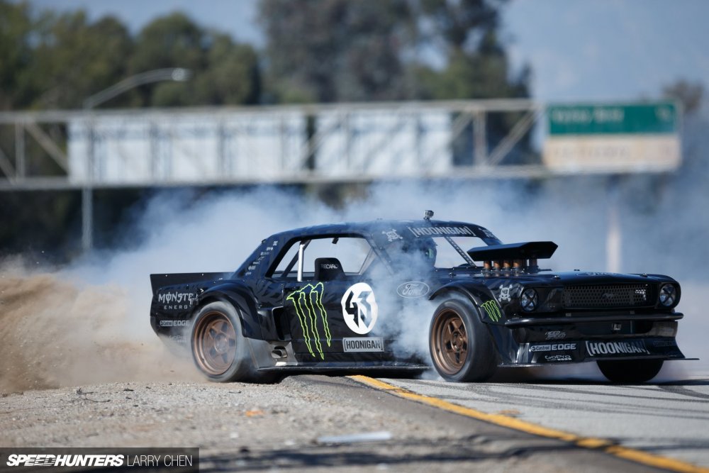 Ford Mustang 1965 Hoonicorn v2