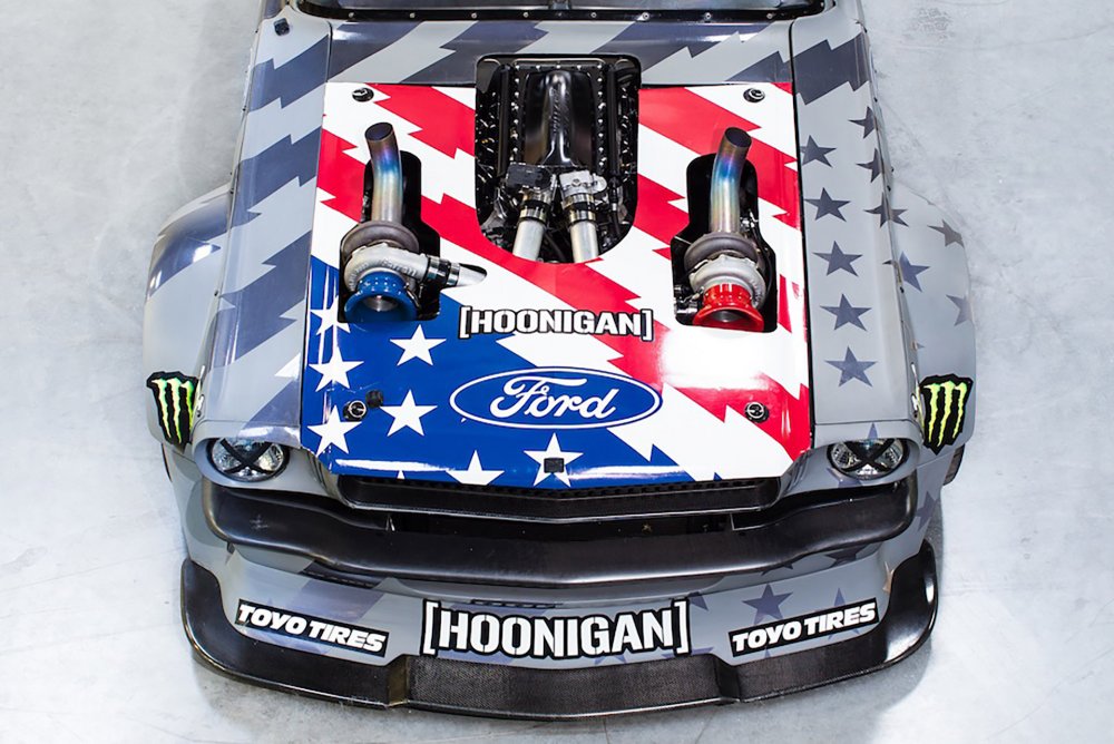 LEGO Technic Ford Mustang Hoonicorn