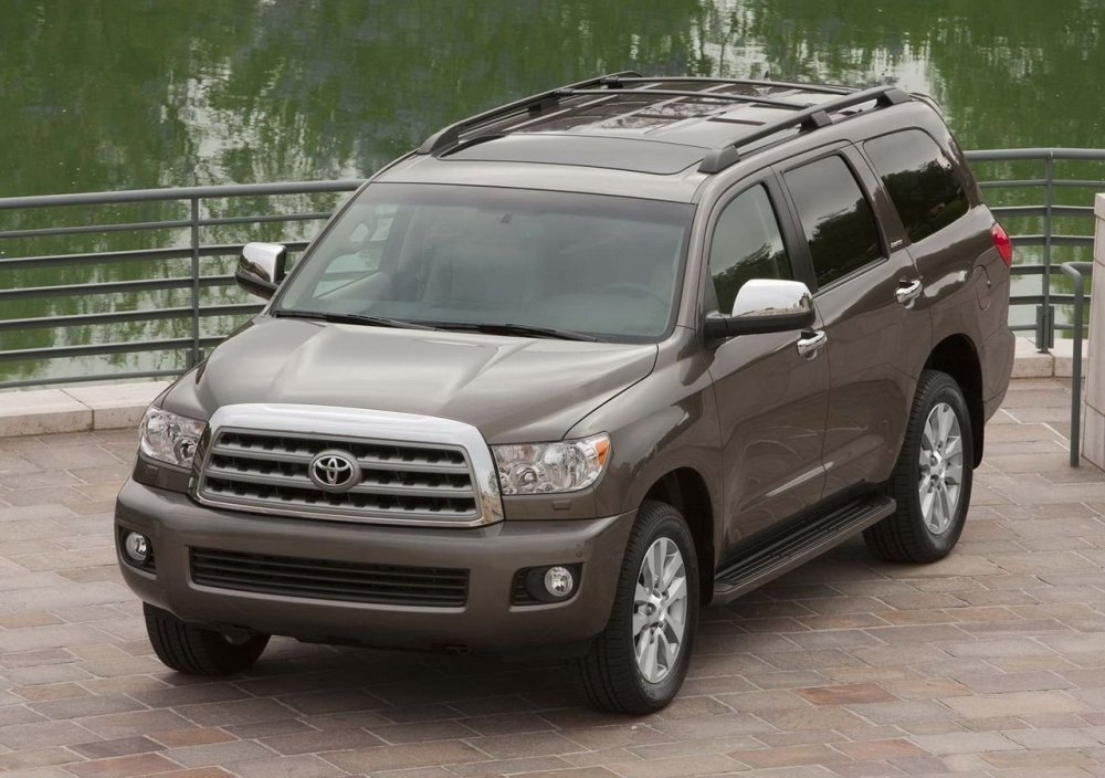 Toyota Sequoia 2010