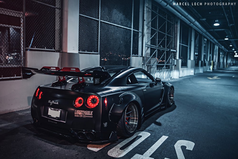 Nissan Skyline GTR r35 киберпанк