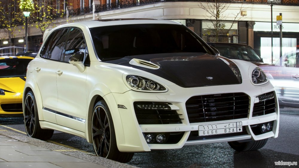 Porsche Cayenne Magnum 2020