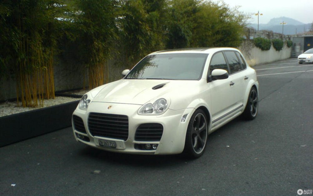 Porsche Cayenne Magnum