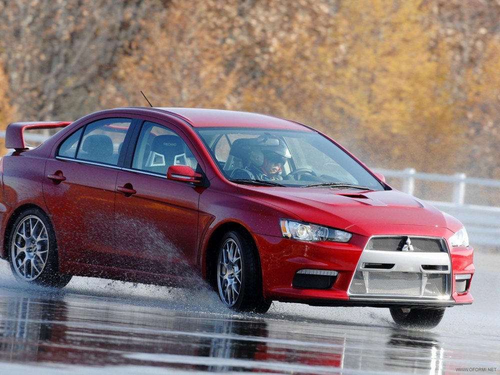 Митсубиси Лансер (Mitsubishi Lancer)