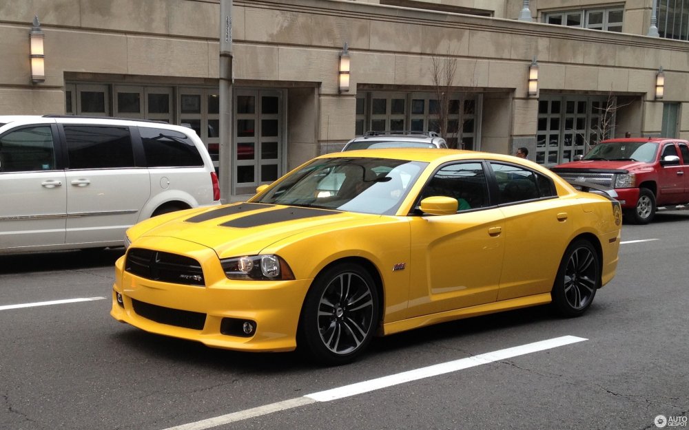 Желтые машины Шевроле Chevrolet Camaro