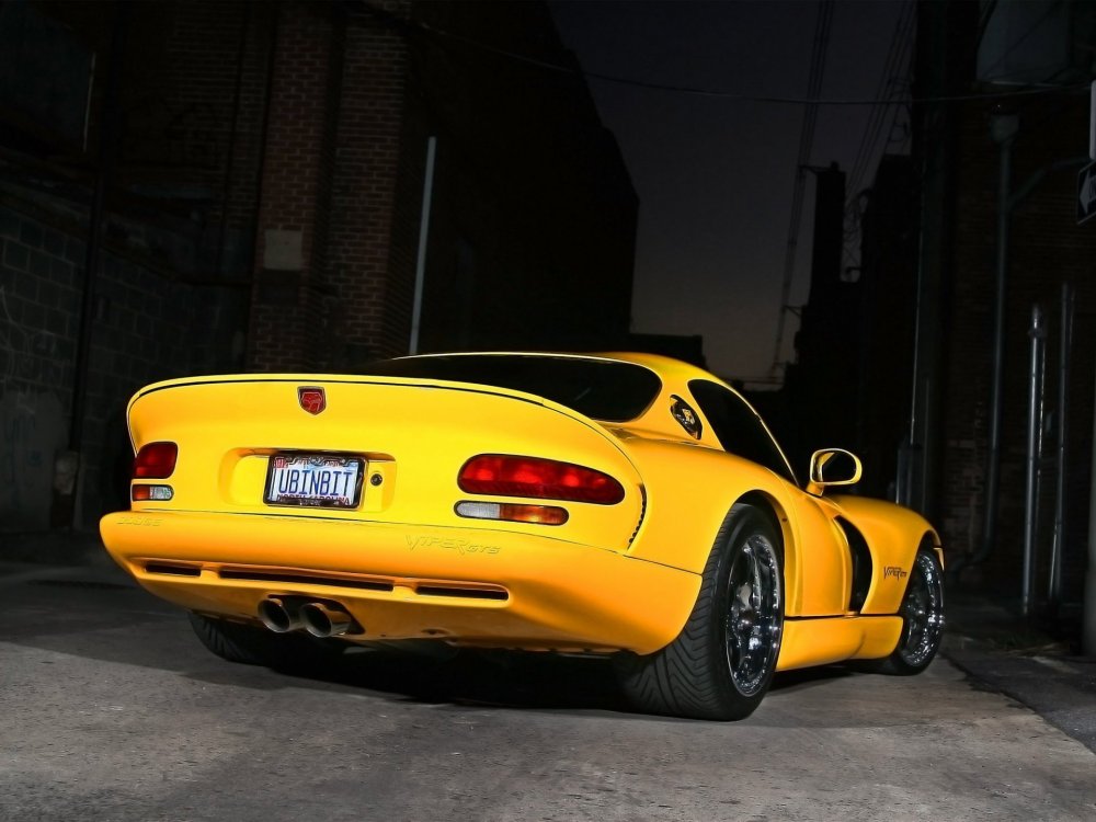 Dodge Challenger Yellow Jacket