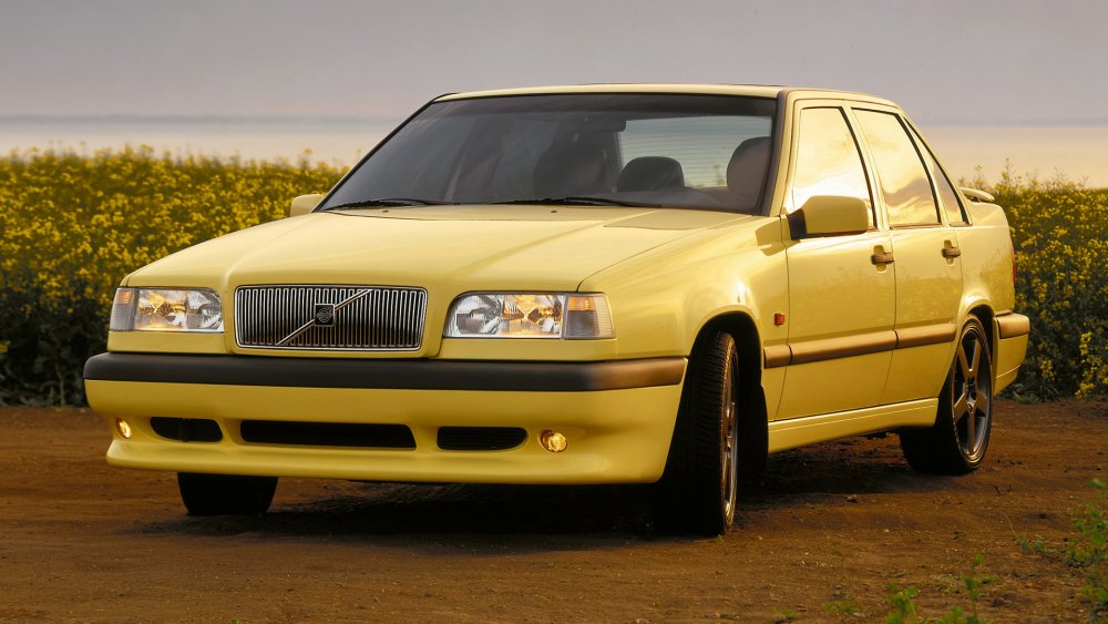 Volvo 850 sedan