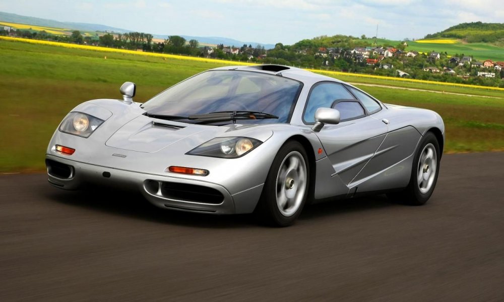 MCLAREN f1 cars by years