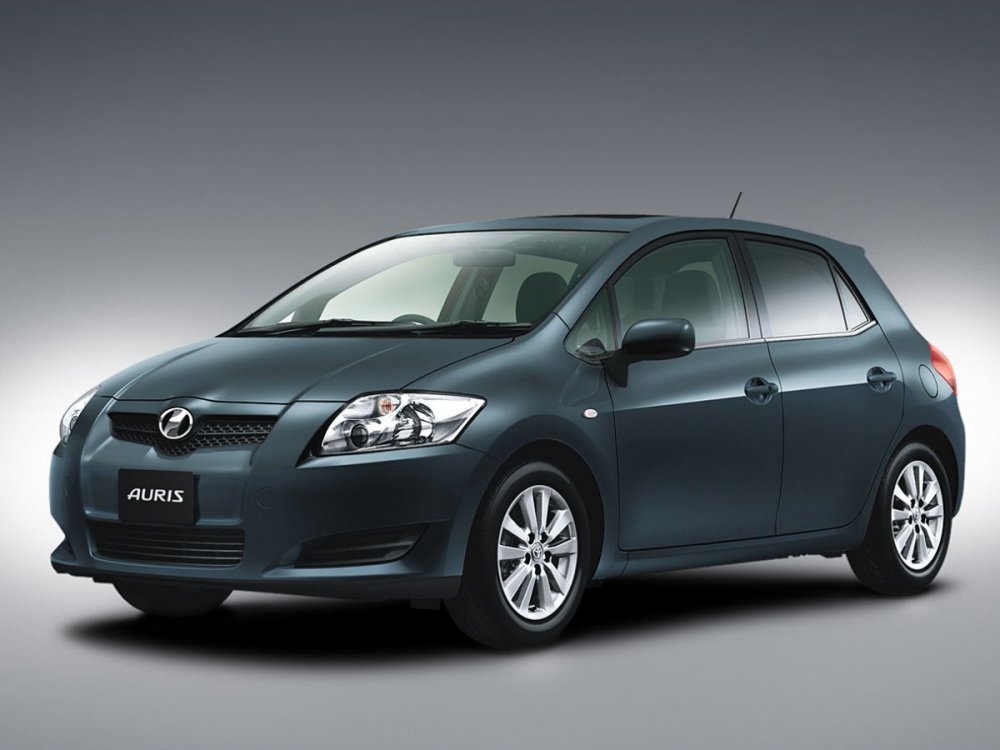 Toyota Auris Hybrid 2015