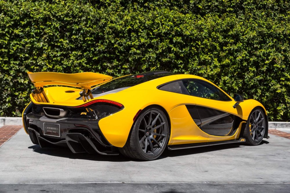 MCLAREN p1 Yellow