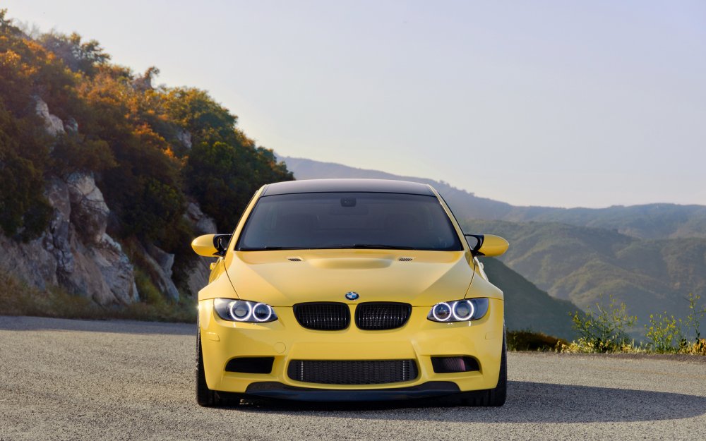 BMW e92 Coupe Yellow